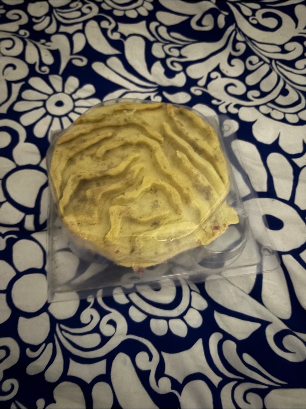 Textured decorative sponge- high end quality- used once. Nice sturdy handle